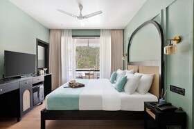 Mademoiselle Boutique Hotel & Cafe