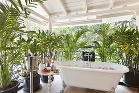 Mademoiselle Boutique Hotel & Cafe