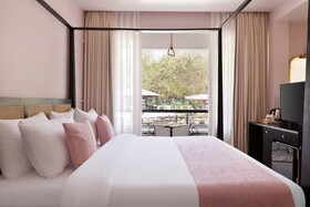 Mademoiselle Boutique Hotel & Cafe