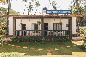 Piggy Hostel Vagator