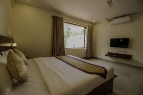 Roselle Avenue by OYO Rooms