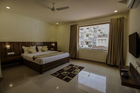 Roselle Avenue by OYO Rooms