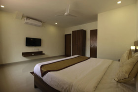 Roselle Avenue by OYO Rooms