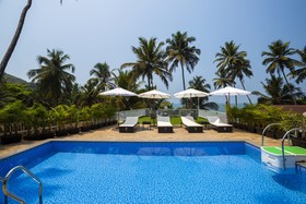 Stone Wood Beach Resort & SPA