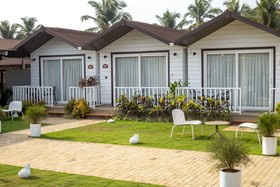 Stone Wood Beach Resort & SPA