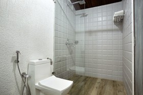 Stone Wood Beach Resort & SPA