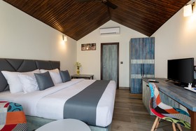 Stone Wood Beach Resort & SPA