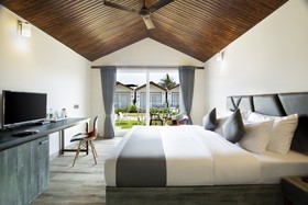 Stone Wood Beach Resort & SPA