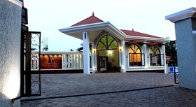 The Grand Leoney Resort