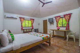 Ray Villa by OYO Rooms