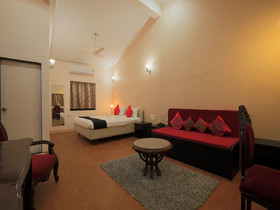 Capital O 22969 The Center Court