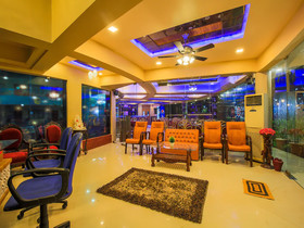 Capital O 22969 The Center Court