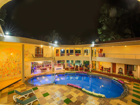 Capital O 22969 The Center Court