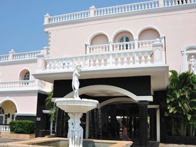 Club Mahindra Emerald Palms Resort