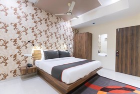 Hotel Greenwood by OYO Rooms