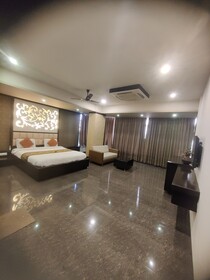Hotel Rest and View