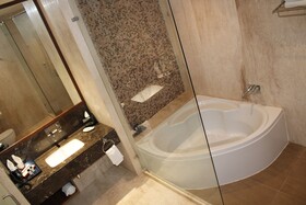 Ramada by Wyndham Gandhidham Shinay