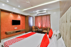 Hotel Comfort by OYO Rooms