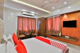 Hotel Comfort by OYO Rooms