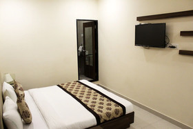 Eco Inn Hotel
