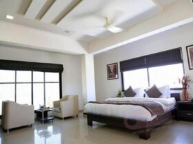 The Sky Comfort - Hotel Jamnagar Residency