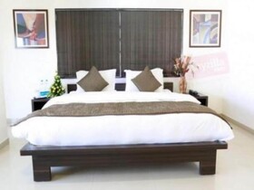 The Sky Comfort - Hotel Jamnagar Residency