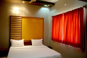 Tree Top Residency by OYO Rooms