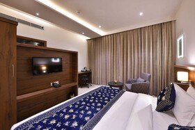 Clubhouse Hotel Morbi