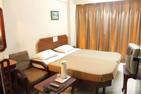 Central Beacon Hotel Surat