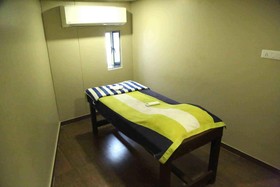 Central Beacon Hotel Surat