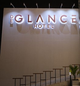Deglance Hotel
