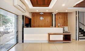 Fabhotel Prime Midtown