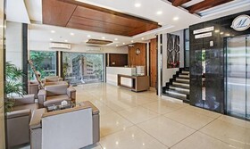 Fabhotel Prime Midtown