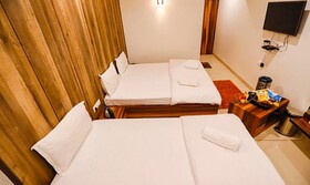 Fabhotel Prime Midtown