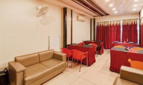 Fabhotel Prime Midtown