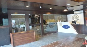 Clarks Collection, Vadodara