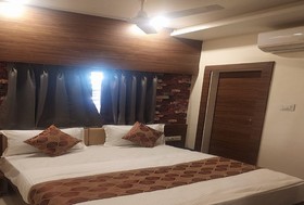 Hotel Grand