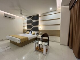 Hotel Grand Darshan