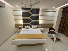 Hotel Grand Darshan