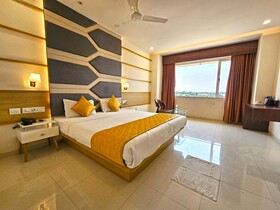 Hotel Grand Darshan