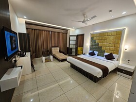 Hotel Grand Darshan
