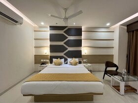 Hotel Grand Darshan