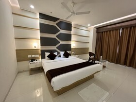 Hotel Grand Darshan