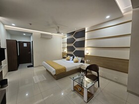 Hotel Grand Darshan