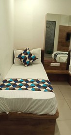 Hotel Mansarovar