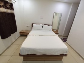 Hotel Mansarovar