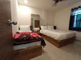 Hotel Mansarovar