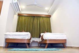 Hotel Royal Wings