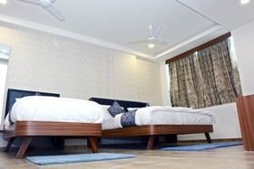 Hotel Royal Wings