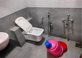 Hotel R R One